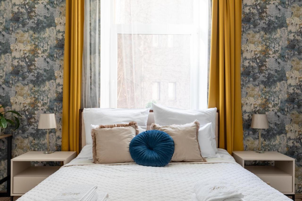 Luxe Living Castle View Apartment Красков Екстериор снимка