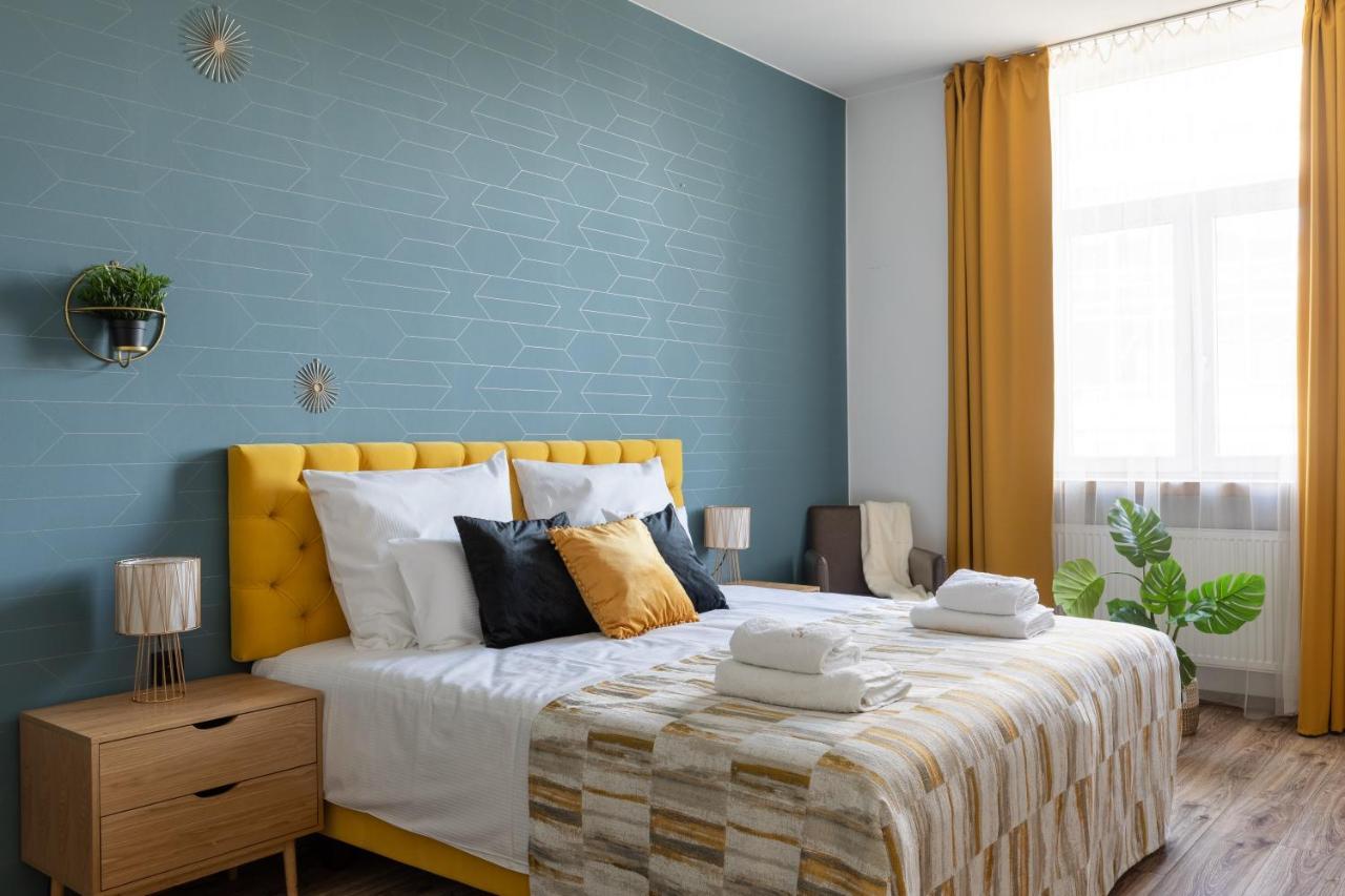 Luxe Living Castle View Apartment Красков Екстериор снимка